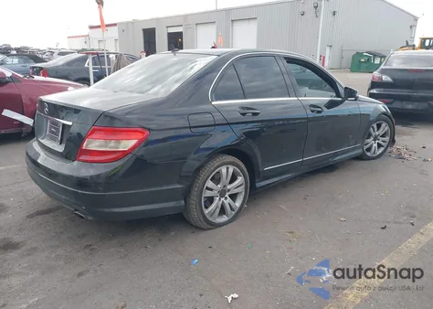 2011 Mercedes-Benz C 300 Sport из США, поврежденный, VIN WDDGF5EB8BA524987